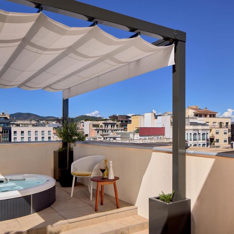 ME by Meliá Barcelona - Studio ME + Suite Terrace and Jacuzzi Sagrada Familia - 3