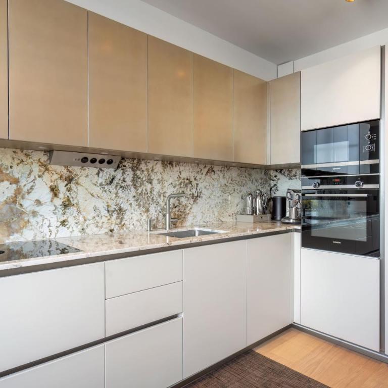 Montmartre Residence - Prestige Apartment with Eiffel Tower View - 5