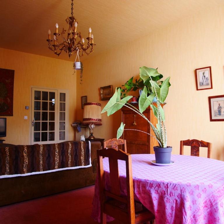 Cozy house with courtyard Bordeaux center - Maison 2 Chambres - 7