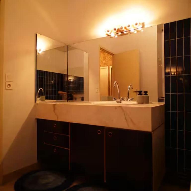 Cozy house with courtyard Bordeaux center - Maison 2 Chambres - 13