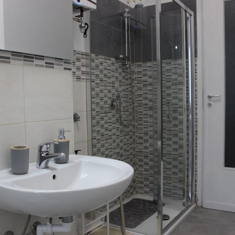 Tia's House, Turin City Center, Mole Antonelliana - Two-Bedroom Apartment - 12