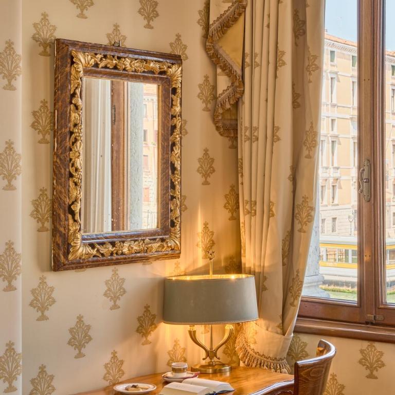 Hotel Palazzo Stern - Junior Suite con Vista Canal Grande - 4