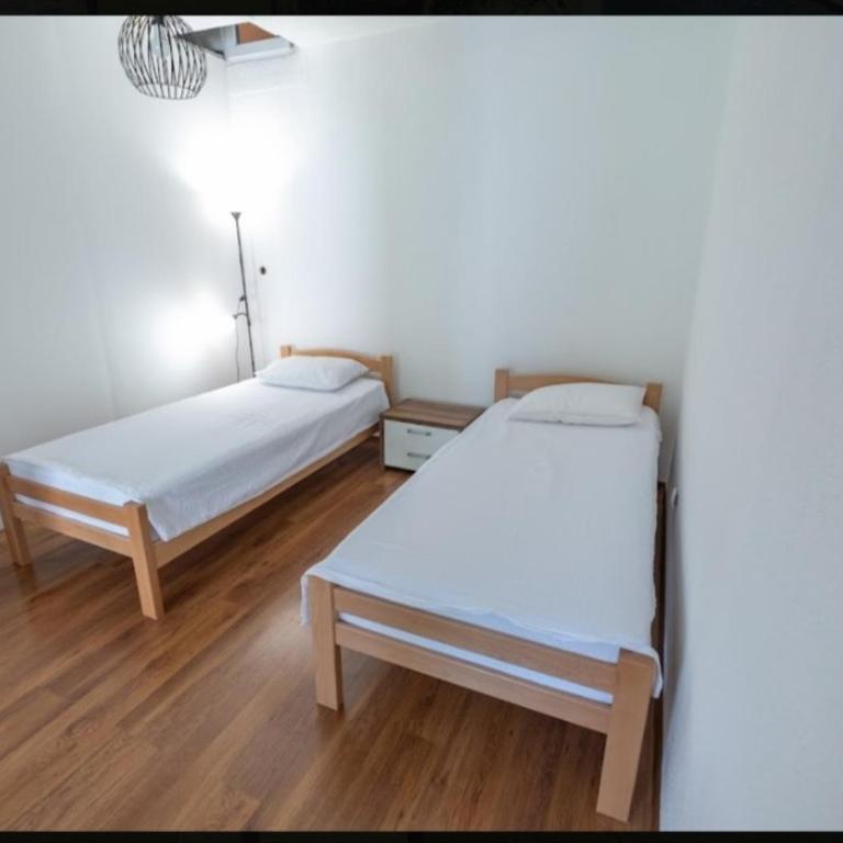 Vila Anis - Kuća sa 4 Spavaće Sobe - 9