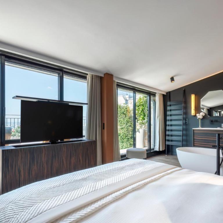 Montmartre Residence - Rooftop Apartment with Eiffel Tower View - 2