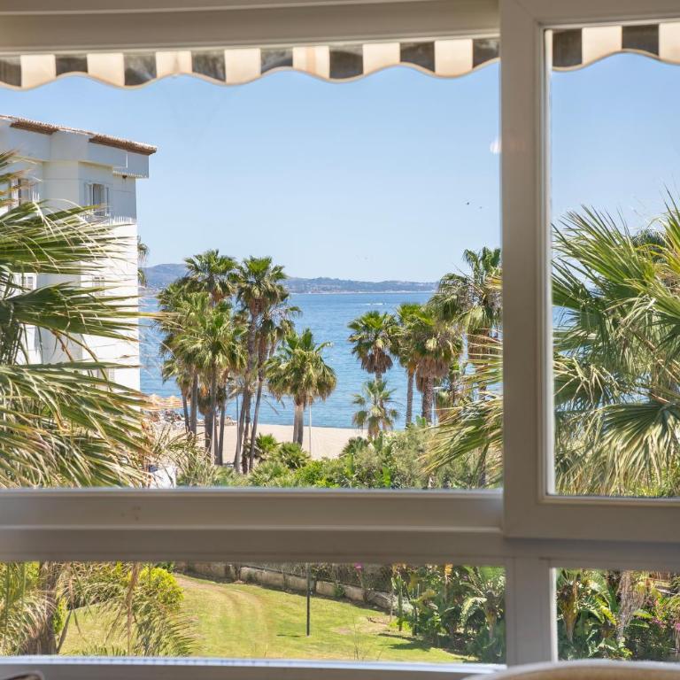 MARBELLA BANUS SUITES - Banús Playa Rocío - Premium 2BR - 2BA - Direct Beach Access - Stunning Sea & Garden Views - Outdoor Terrace - Super Bright - Pool - 3 Min Walk to Puerto Banús - Appartement 2 Chambres avec Terrasse et Vue sur la Mer - 16