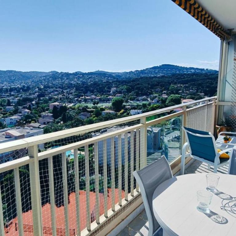 Lovely 48 m2 appt with sea view and swimming pool - Appartement - 11