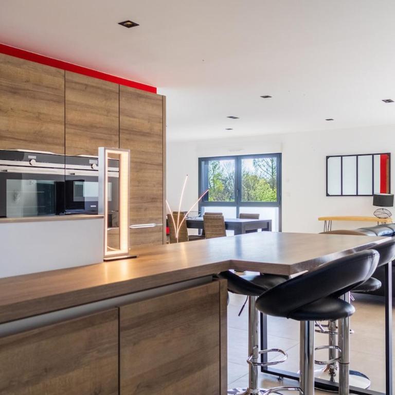 Magnifique Duplex avec Spa privé - Appartement - 7