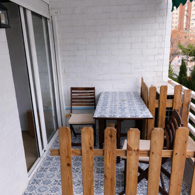 Fantástico apartamento en Alicante pegado al mar - Two-Bedroom Apartment - 4