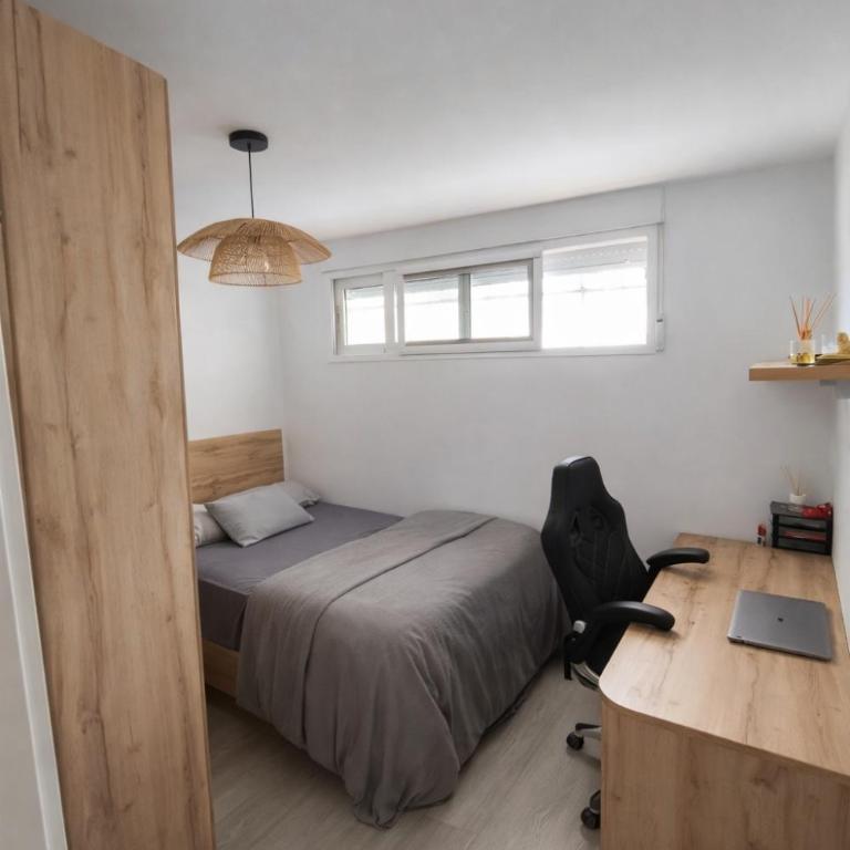 Fantástico apartamento en Alicante pegado al mar - Two-Bedroom Apartment - 5