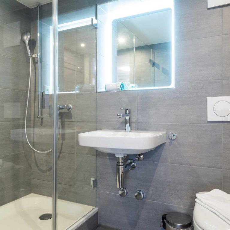 HITrental Old Town Apartments - Studio C - 9
