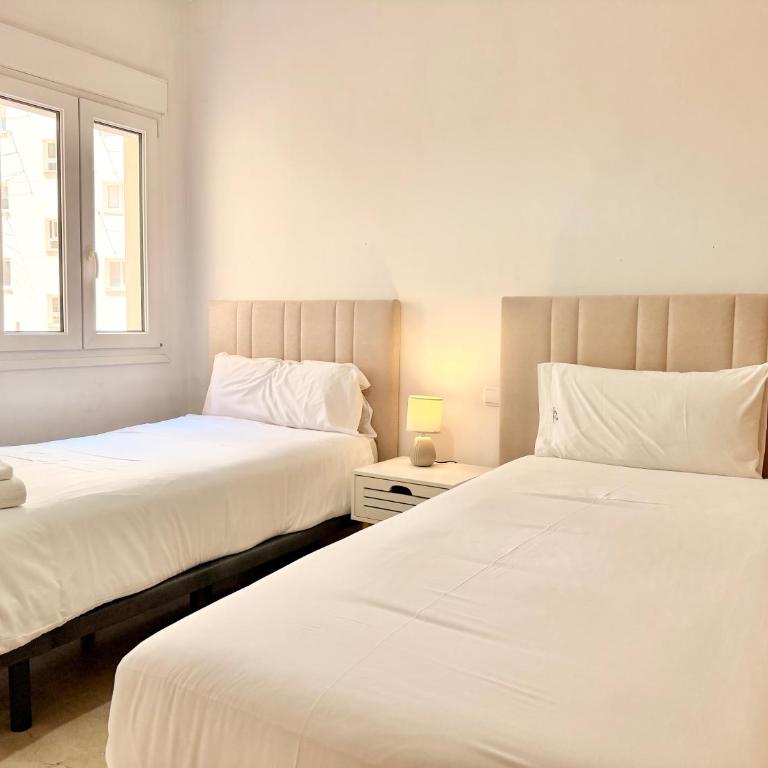 Stunning Apartment With Sea Views - EaW Homes - Appartement - 10