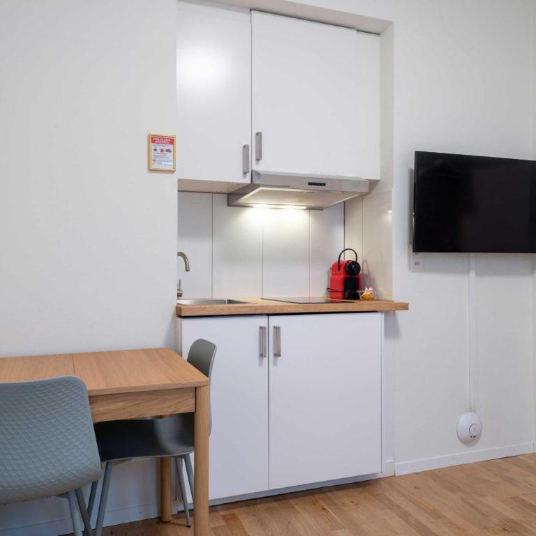HITrental Old Town Apartments - Studio D - 2