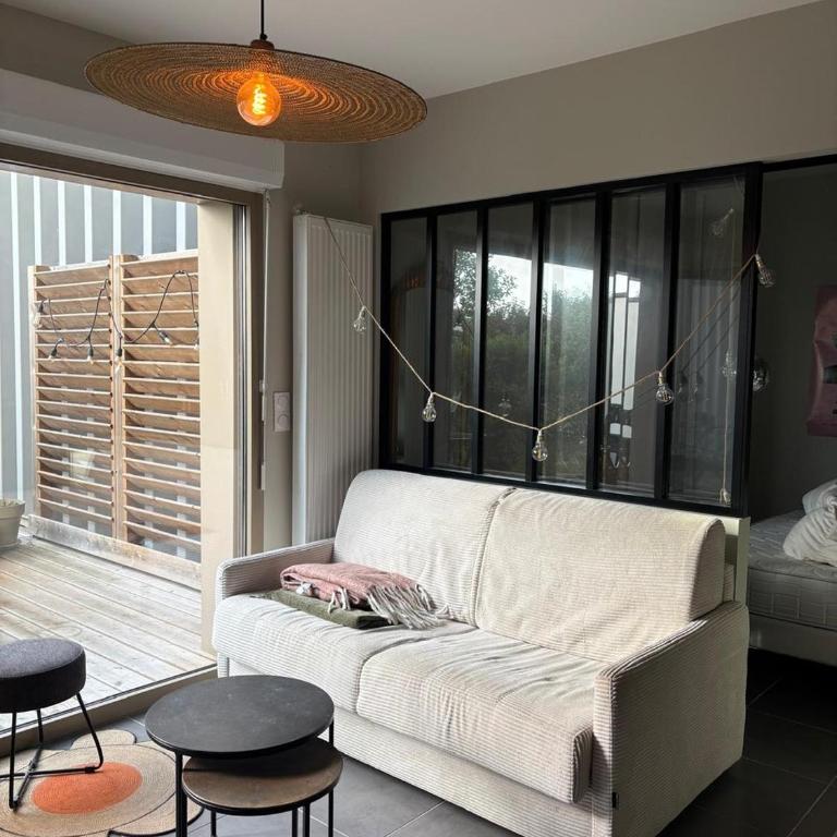 Appart Cité du Vin Terrasse privée- parking inclus - Apartment - 10
