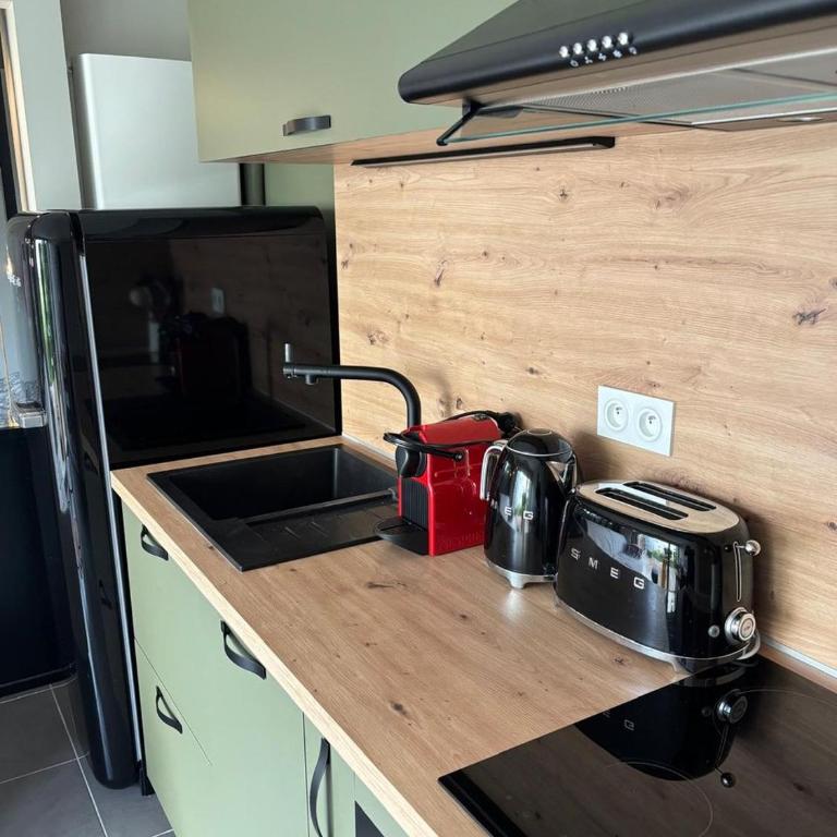 Appart Cité du Vin Terrasse privée- parking inclus - Apartment - 5