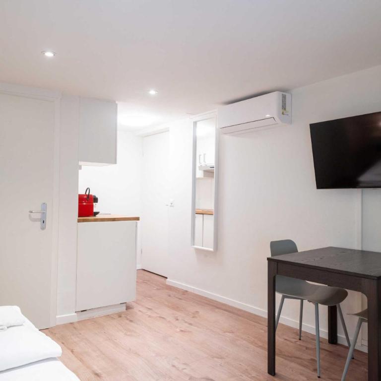 HITrental Old Town Apartments - Studio F - 4