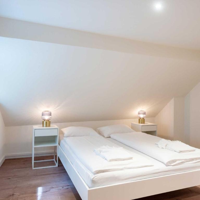 HITrental Old Town Apartments - Studio F - 5