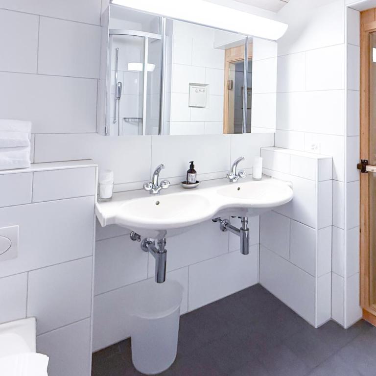 Residenza Alpenrose 61 - Superior Apartment mit Sauna - 26