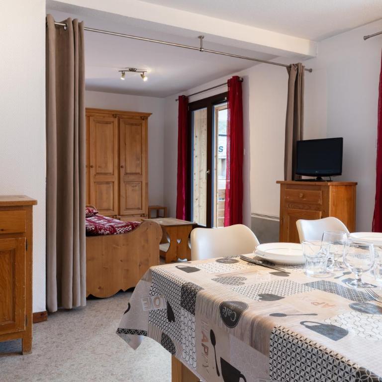 11 Appartements LE CHALET DU PLESSIS de 2 à 10 personnes au cœur du village - Appartement 1 Chambre - 7