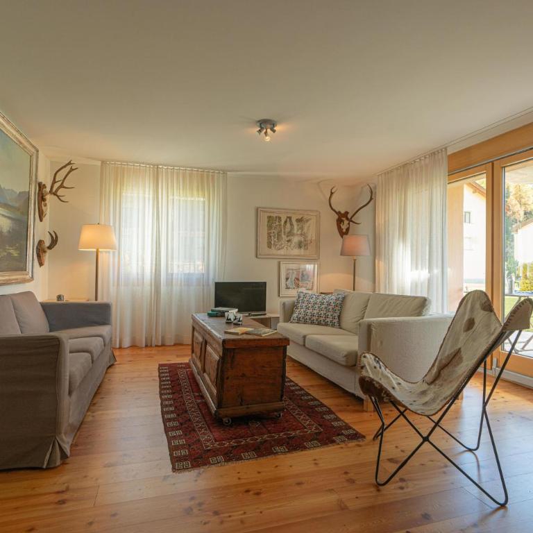 Chesa Radonda 1 - Apartment mit Blick auf die Berge - 1