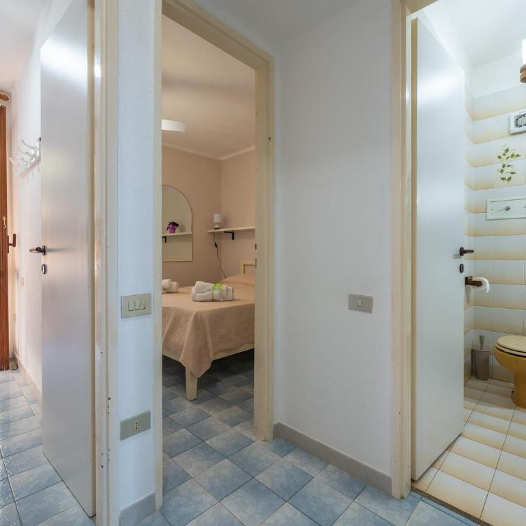 AffittaSardegna-Trilo Maestrale - Appartamento con 2 Camere da Letto - 8