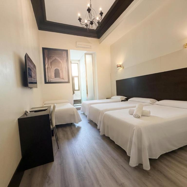Alhambra Suites - Habitación cuádruple - 10