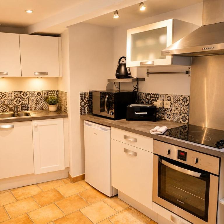 Belle vue médiévale ,climatisé,parking -CB - Appartamento con 2 Camere da Letto - 3