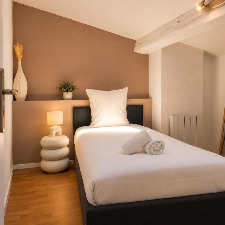 Belle vue médiévale ,climatisé,parking -CB - Appartamento con 2 Camere da Letto - 10