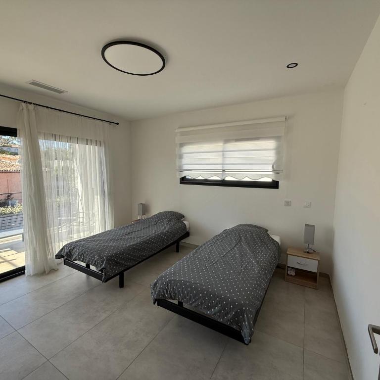 Villa 200m2 -plages - piscine chauffée - One-Bedroom Villa - 14
