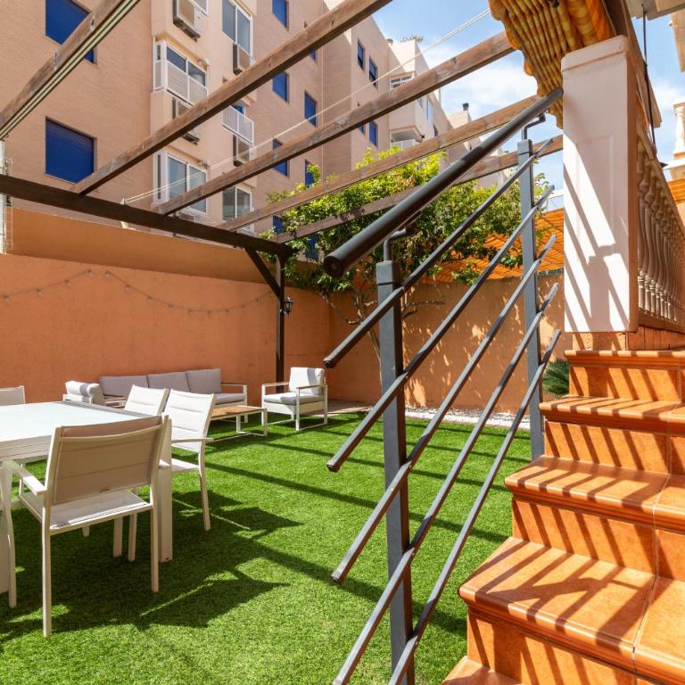Global Vacacional, planta baja con gran terraza y urbanizacion con piscina - Appartement - Rez-de-Chaussée - 2