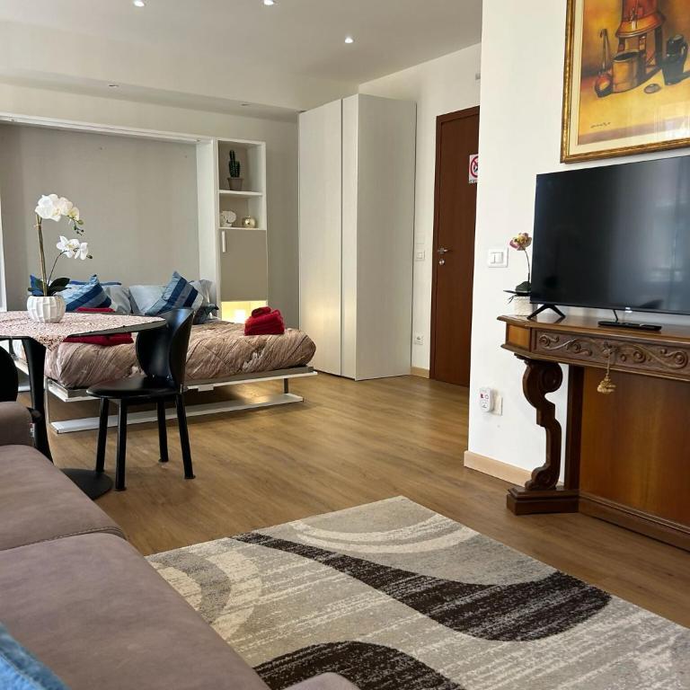 Valverde Apartment and Rooms - Monolocale Matrimoniale Deluxe - 10
