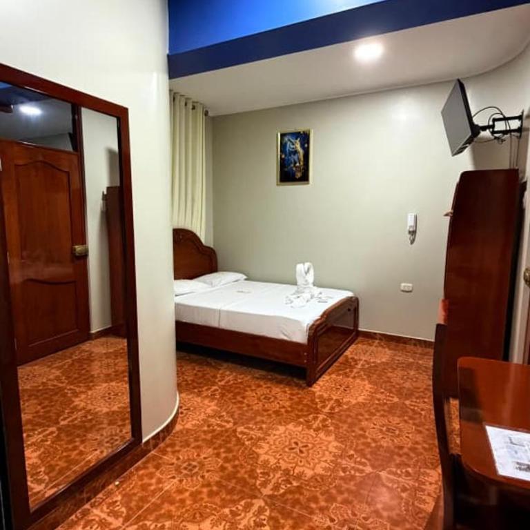 Horus Suite Hotel - Suite with Hot Tub - 1