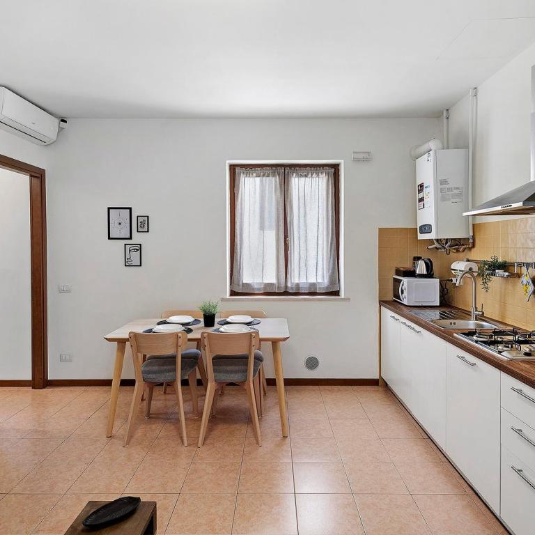 Bee Home In Verona - Casa con 2 Camere da Letto - 4