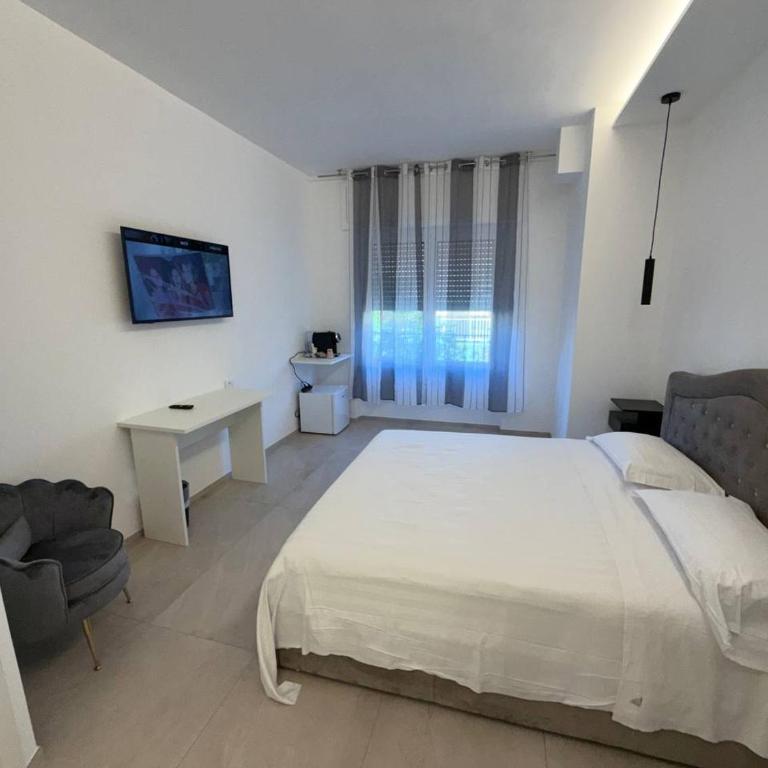 Kyma Rooms Olbia - Camera Matrimoniale con Bagno Privato - 5