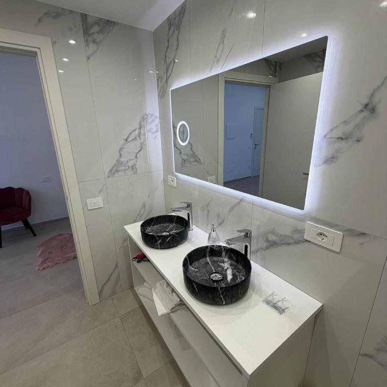 Kyma Rooms Olbia - Camera Matrimoniale con Bagno Privato - 2