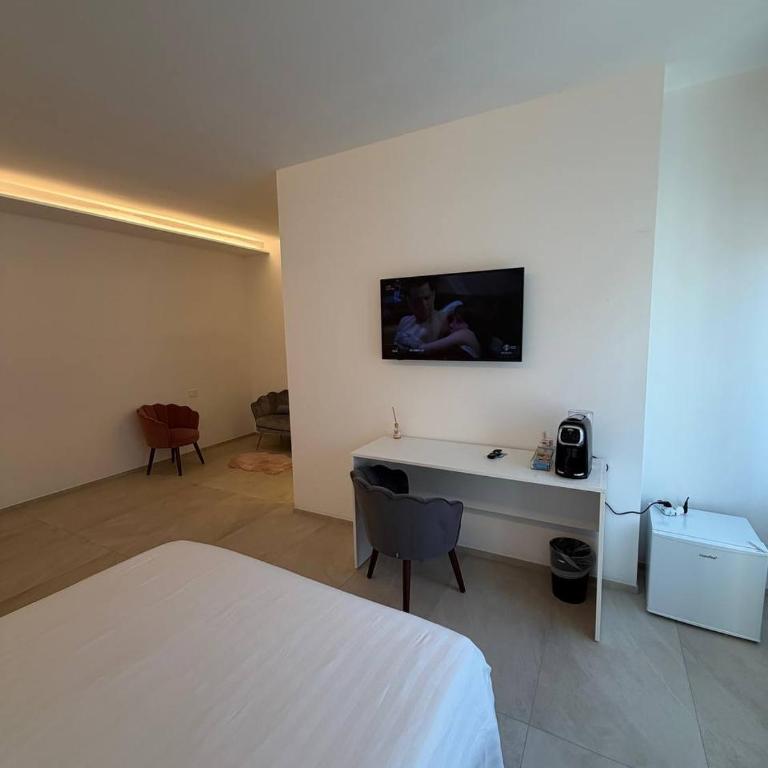 Kyma Rooms Olbia - Camera Matrimoniale con Bagno Privato - 5