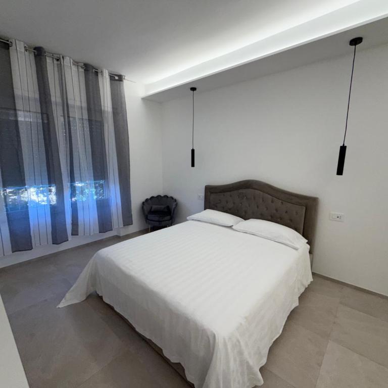 Kyma Rooms Olbia - Camera Matrimoniale con Bagno Privato - 5