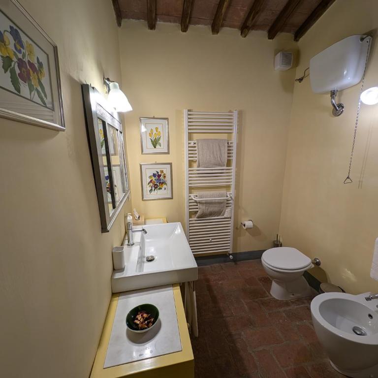 Podere Spedalone - Camera Familiare con Vista Giardino - 3