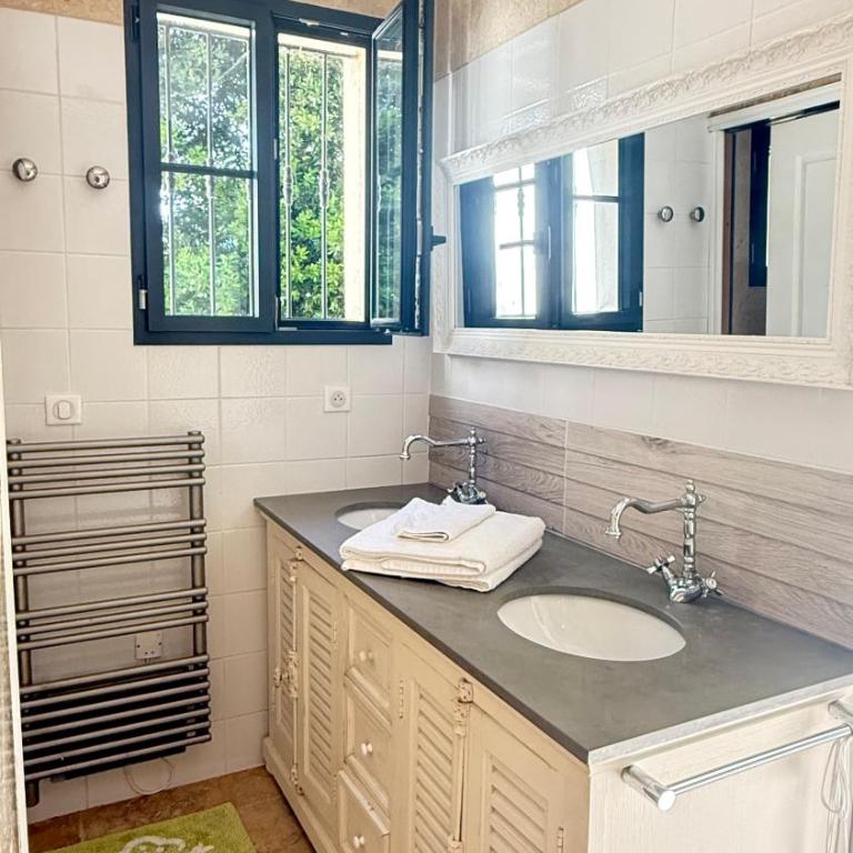 La Largarde - Chambre Double - Vue sur Jardin - 3