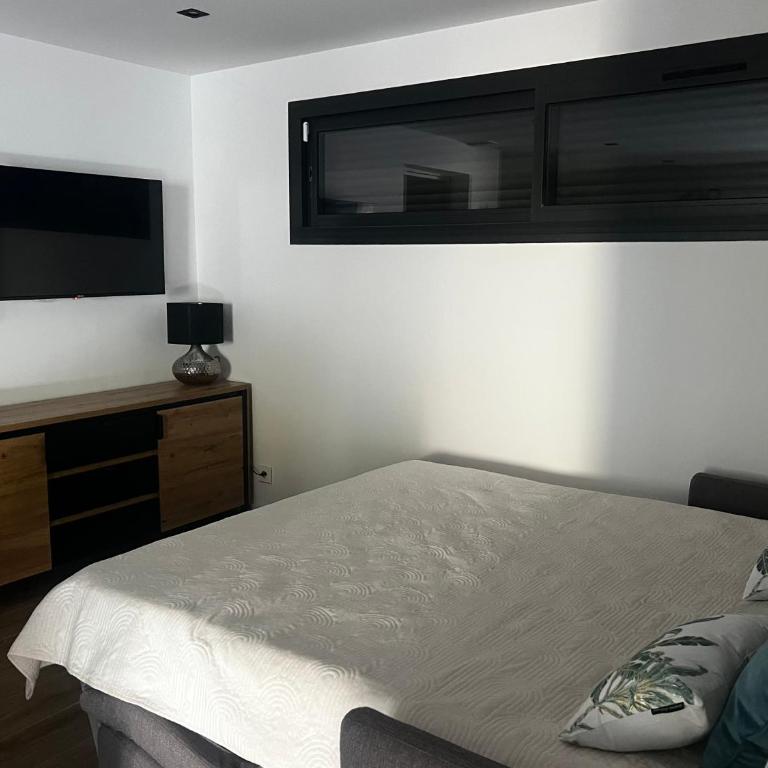 Villa BAGATELLE -APPART T2 DANS DOMAINE SÉCURISÉ - Haus mit 1 Schlafzimmer - 13
