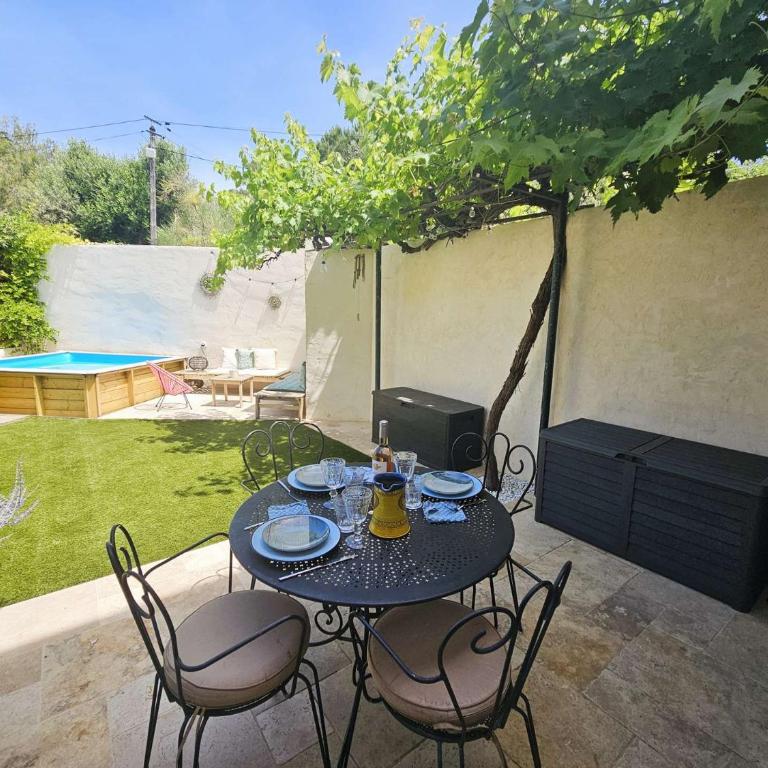 Charmante maison, à 150 m de la mer, piscine, climatisation, Wifi, ... - Villa avec Piscine Privée - 3