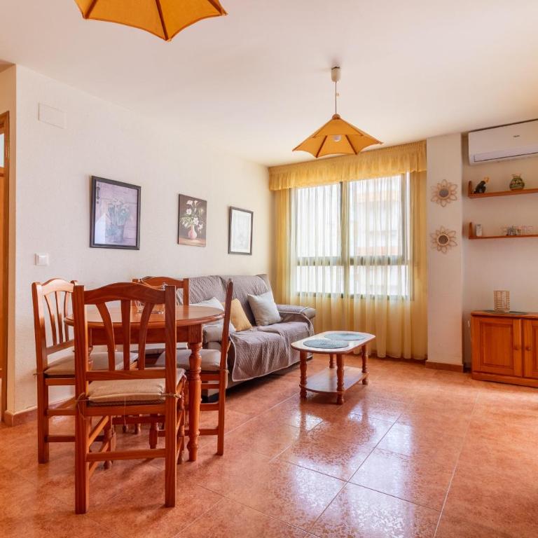 Global Vacacional: Apartamento familiar con piscina y terraza en Canet - Apartment - 6