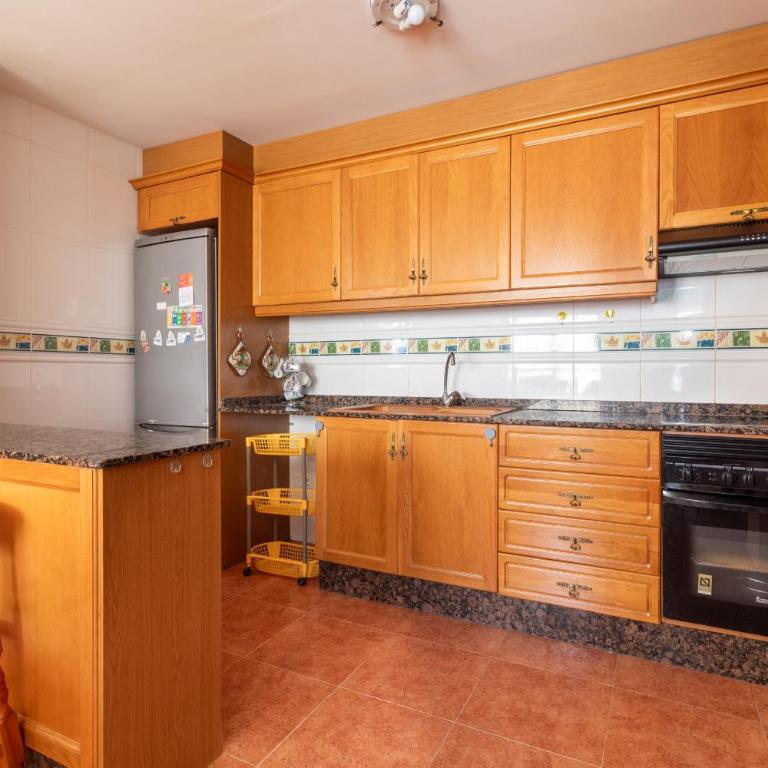 Global Vacacional: Apartamento familiar con piscina y terraza en Canet - Apartment - 8