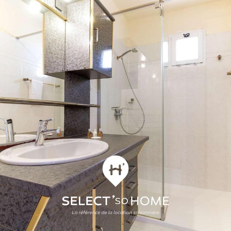SELECTsoHOME - Vue mer, piscine, 10p - Provence - VILLA BELLA VISTA - Villa avec Piscine Privée - 17