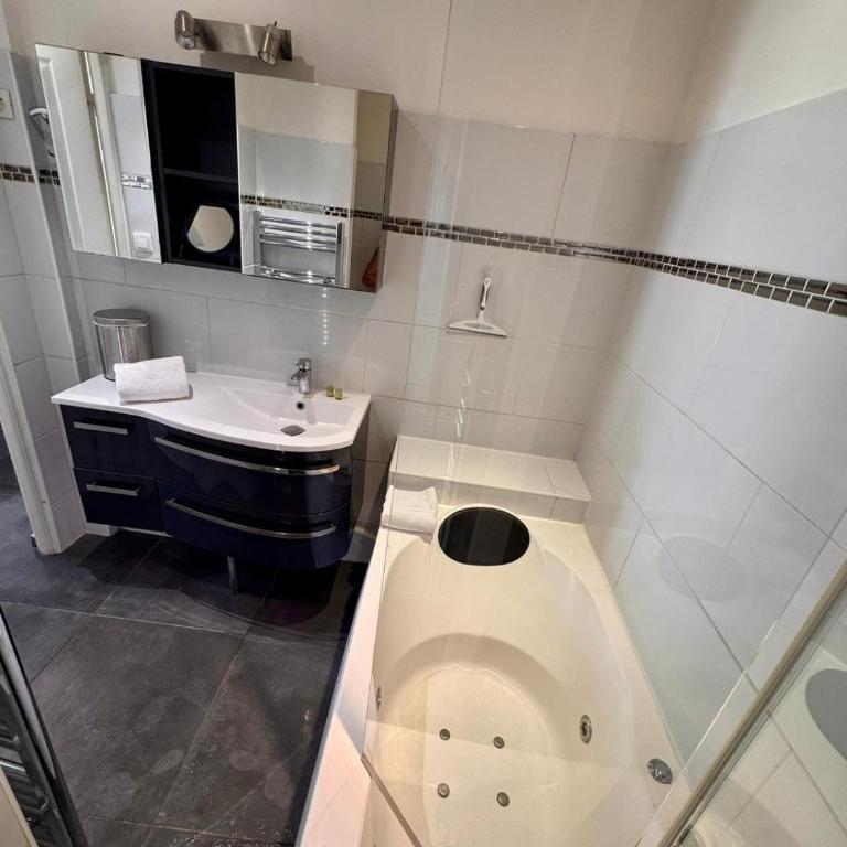 Le Refuge du Roy swimming pool, air conditioning, beach within walking distance - Apartment mit 3 Schlafzimmern - 26
