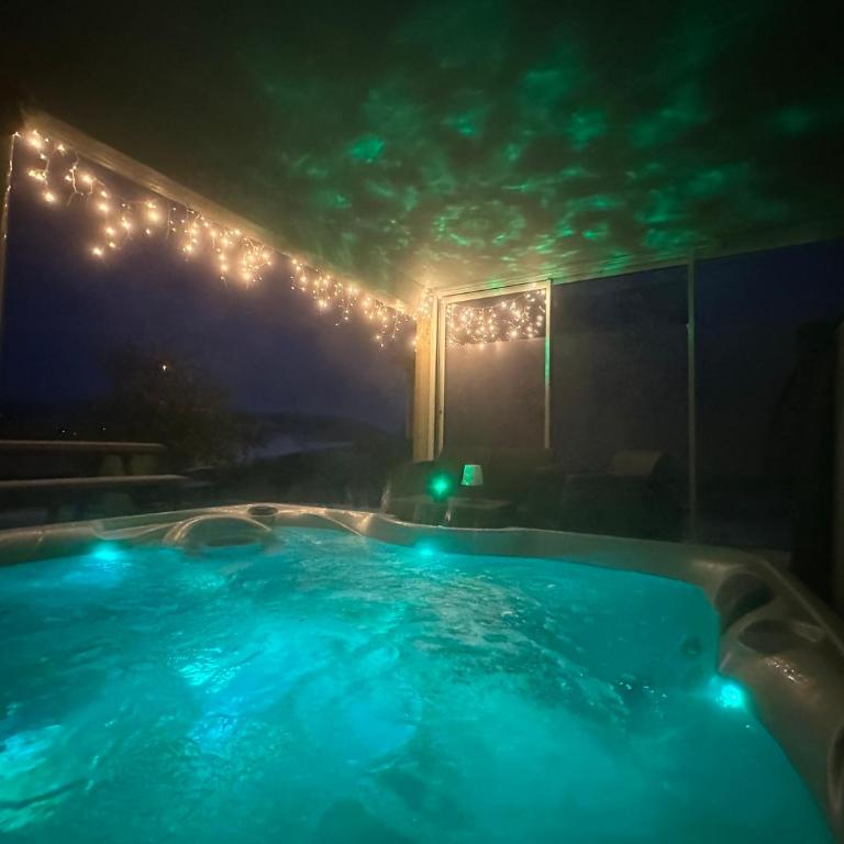 AU NID COSY D'ISA A GERARDMER VOSGES - Spas privatifs - Chambre Double avec Terrasse et Jacuzzi Privé - 16