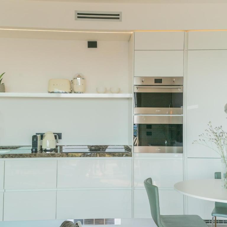 Skyline Lake Apartment by Rent All Como - Appartamento - 3