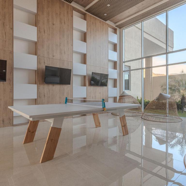 Apto moderno de lujo 2 hab con balcón cerca al mar - Two-Bedroom Apartment - 19