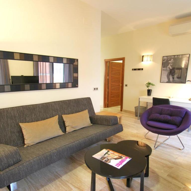 Apartamentos Living Sevilla Centro Maestranza - Apartamento Deluxe de 3 dormitorios - 24