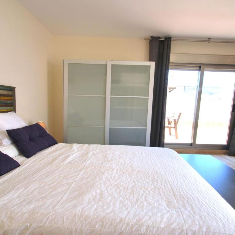 Apartamentos Living Sevilla Centro Maestranza - Apartamento Deluxe de 3 dormitorios - 11