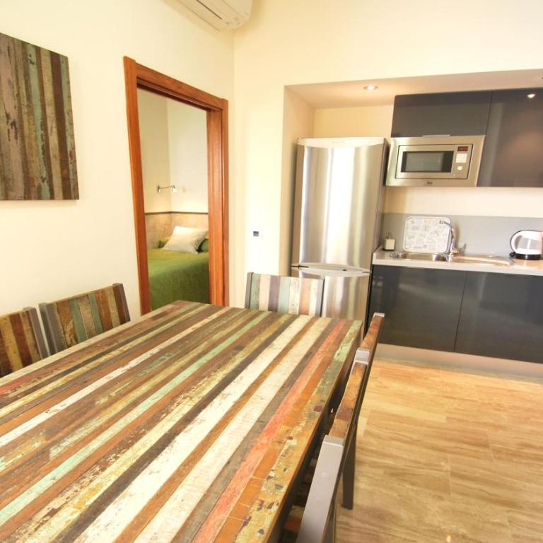 Apartamentos Living Sevilla Centro Maestranza - Apartamento Deluxe de 3 dormitorios - 14